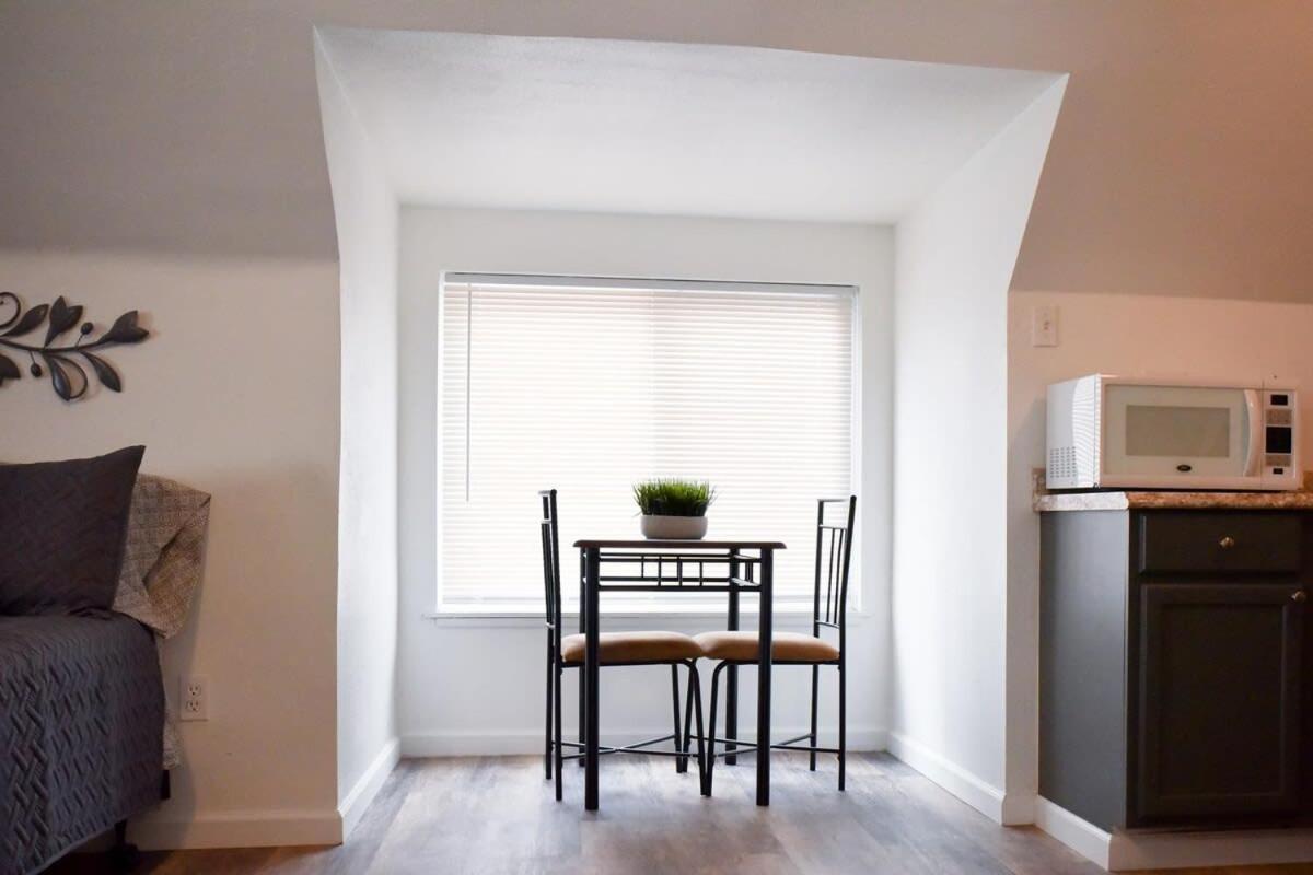 Unwind In A Bright Comfortable Apartment For 3 Pittsburgh Exteriör bild